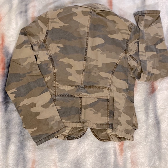 Faded Glory camo jeans jacket size 8/10 M - Picture 3 of 7